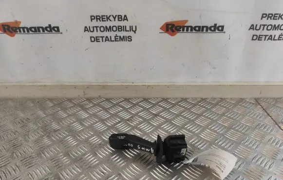 BMW 5 E39 Indicator stalk 8352172
