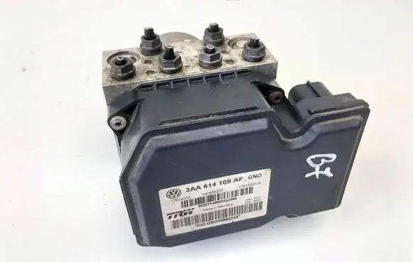 Volkswagen PASSAT B7 ABS Pump 3AA614109AF 17618955A