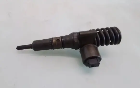 Audi A3 S3 8P Fuel injector 03G130073G