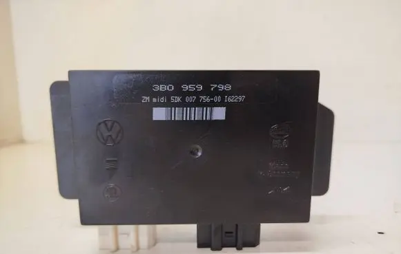Volkswagen PASSAT B5 Comfort/convenience module 3B0959798 5DK00775600 T62297