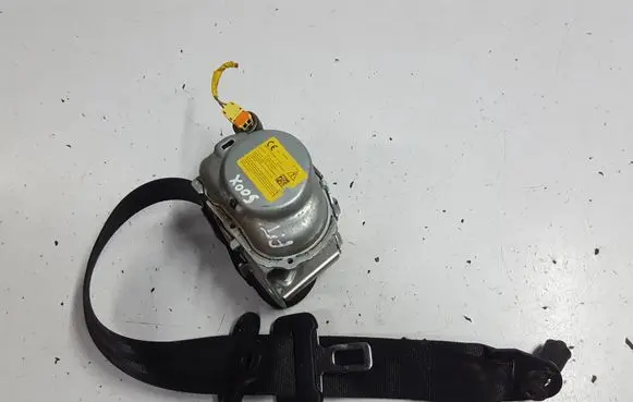 Fiat 500X Rear seatbelt 