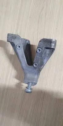 Audi A8 S8 D4 4H Engine mounting bracket 8K0199307BJ