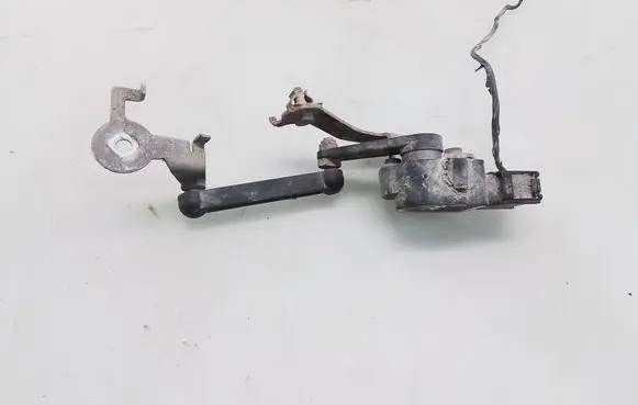 Headlight/headlamp level sensor
