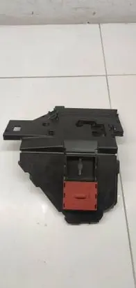 Mercedes-Benz C W205 Fuse box cover DBPD925