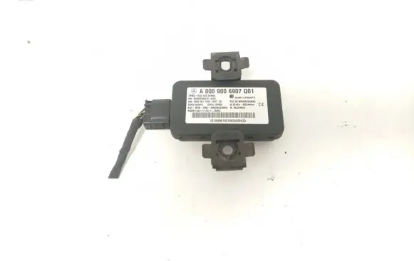 Mercedes-Benz C W205 Tire pressure control unit A0009006907