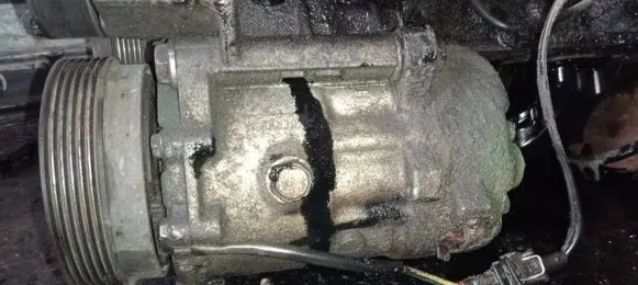 Skoda Octavia Mk1 (1U) Air conditioning (A/C) compressor (pump)