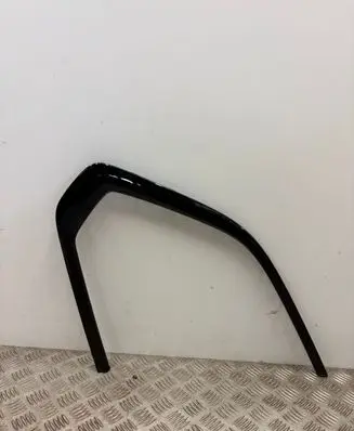 BMW X5 G05 Rear side glass trim 7444088