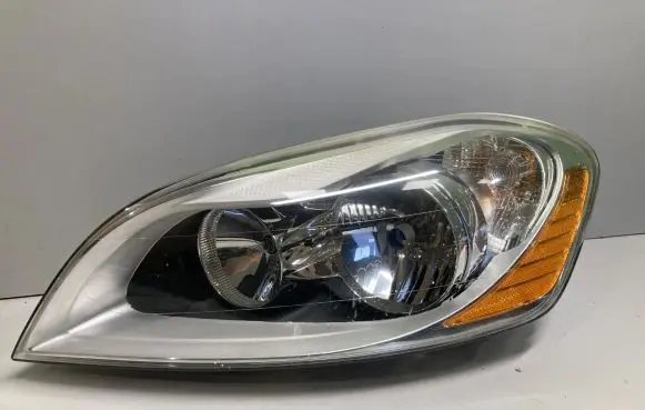 Volvo XC60 Headlight/headlamp 30763145