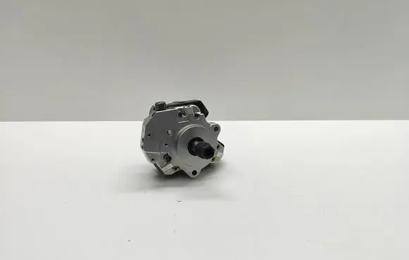 BMW 5 E60 E61 Fuel injection high pressure pump 7788678 0445010073