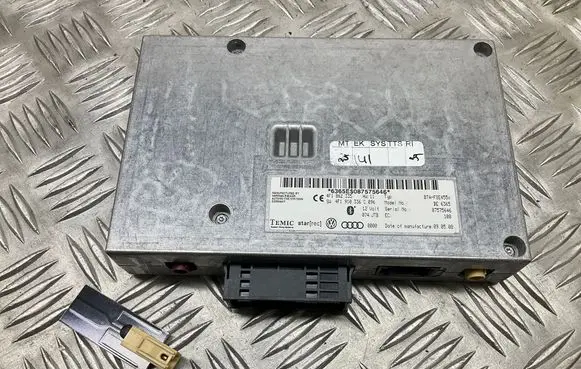 Audi A5 8T 8F Bluetooth control unit module 4F1862335 8P0035503E