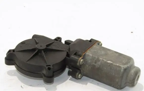 Nissan Almera N16 Rear door window regulator motor