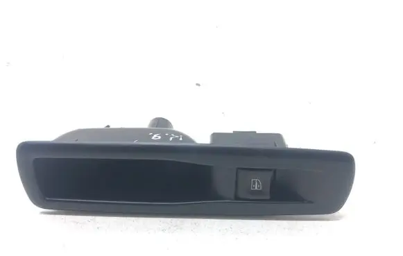 Renault Megane III Electric window control switch 829500004R
