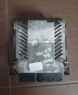 Volkswagen PASSAT B6 Engine control unit/module 03G906018FG