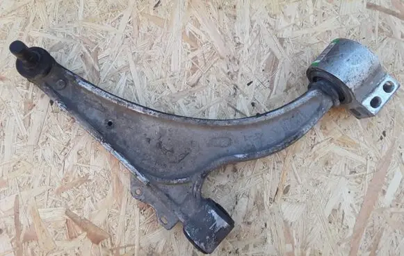 Chevrolet Cruze Front lower control arm/wishbone