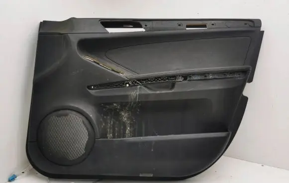 Mercedes-Benz ML W164 Front door card panel trim A1647201470