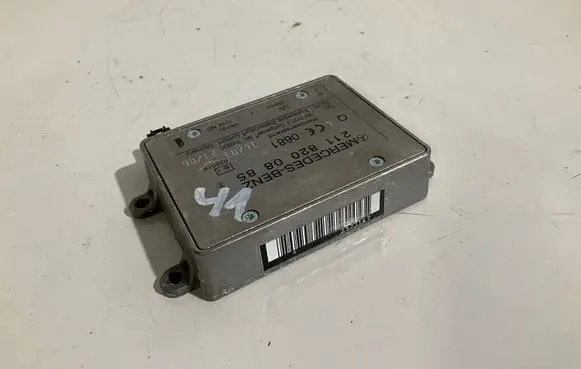 Mercedes-Benz E W211 Bluetooth antenna 2118200885 09701212