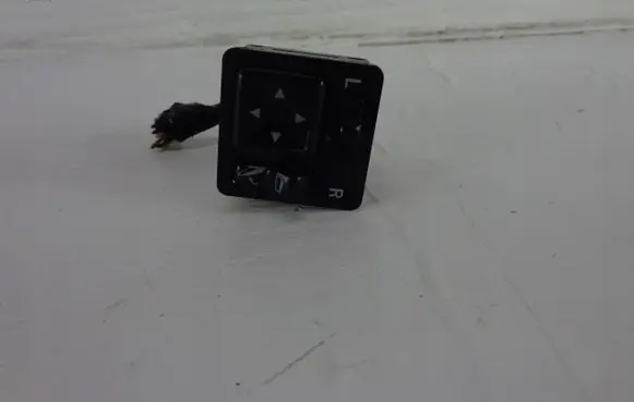 Mitsubishi Pajero Wing mirror switch