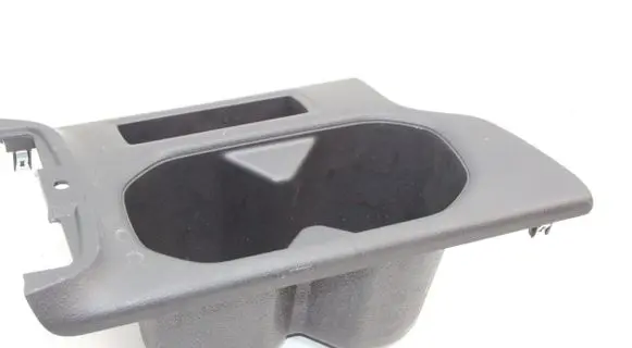 Nissan Leaf II (ZE1) Cup holder 