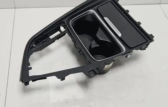 BMW 3 F30 F35 F31 Other center console (tunnel) element 9218925 76L78 10502