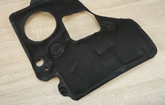 BMW 8 G16 Fender foam support/seal 7462225