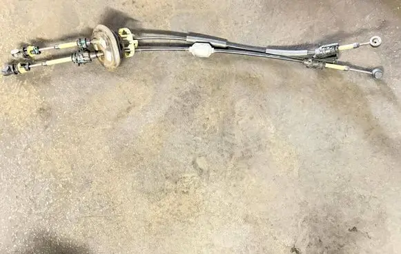 Peugeot 2008 I Gear shift cable linkage 9806780680 1611204580 JZ38