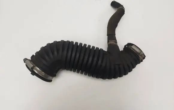 Hyundai Tucson TL Turbo air intake inlet pipe/hose 
