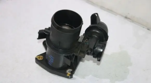 Peugeot 308 Throttle valve