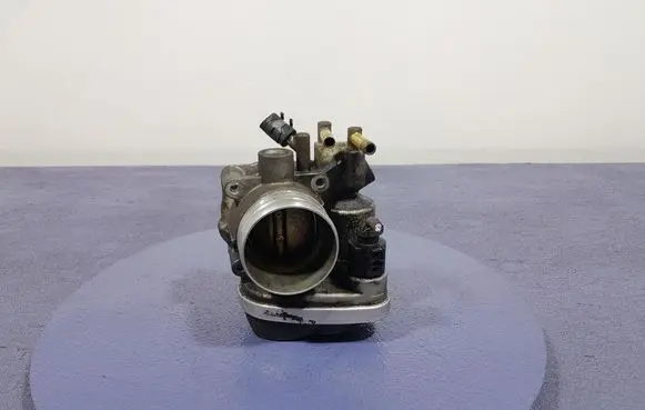 Seat Leon (1P) Throttle body valve 06A133062AT