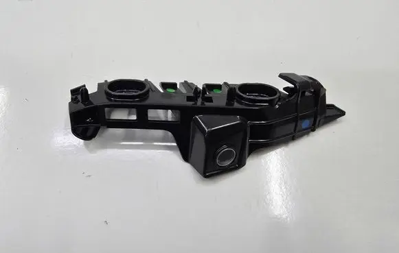 Volkswagen PASSAT B8 Front bumper mounting bracket 3G0807049