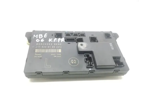 Mercedes-Benz E W211 Door control unit/module 2118208185