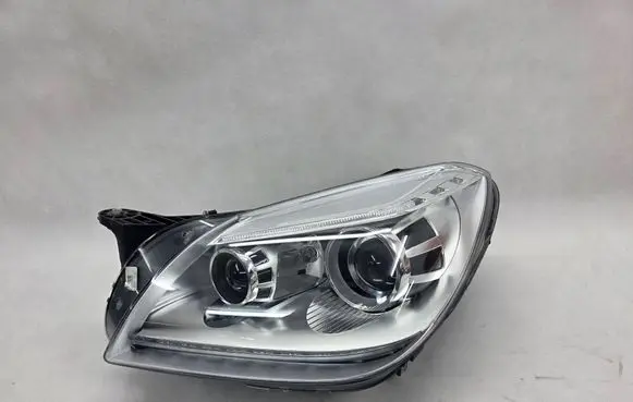 Mercedes-Benz SLK R172 Headlight/headlamp A1728202561