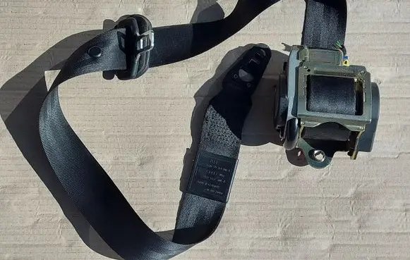 Audi A4 S4 B6 8E 8H Front seatbelt 8E0857705B