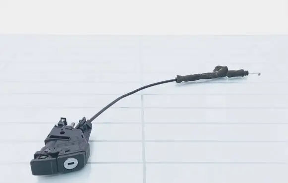 Volkswagen Phaeton Glove box lock 3D1857147 3D1857147B