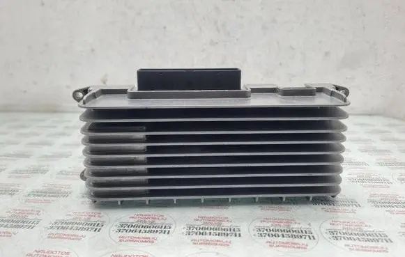Audi A4 S4 B8 8K Sound amplifier 8T0035223AD 8T0035223G