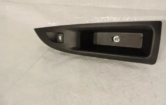 Opel Mokka B Quarter vent window switch 9835154180