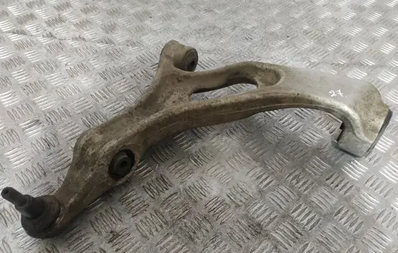 Volkswagen Touareg II Front lower control arm/wishbone 7L0407102G
