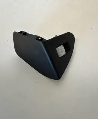 BMW X3 G01 Tailgate/boot open switch button 9299459 105851301 105851301C