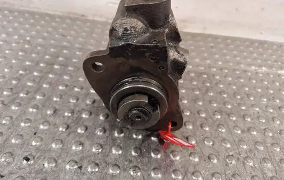 Iveco Daily 3rd gen Fuel injection high pressure pump S25081111 7673955193