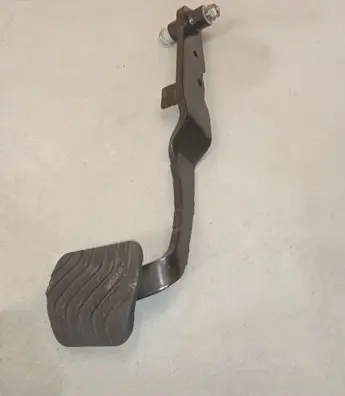 Renault Megane III Brake pedal