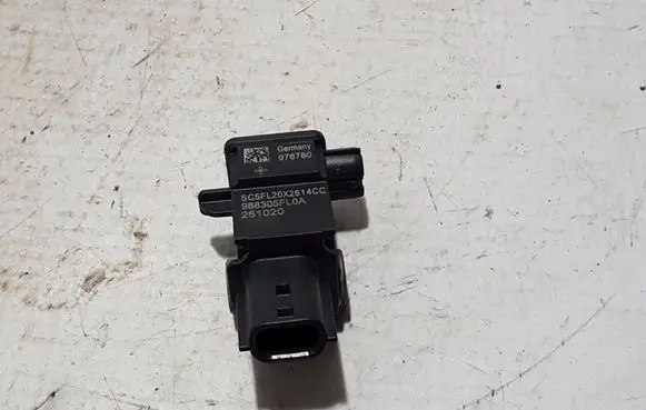 Renault Captur II Airbag deployment crash/impact sensor 988305FL0A