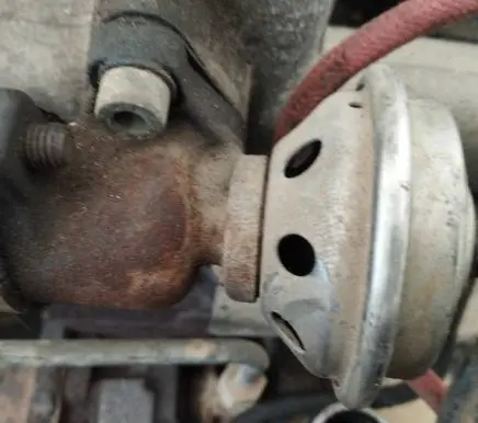 Volkswagen Golf III EGR valve