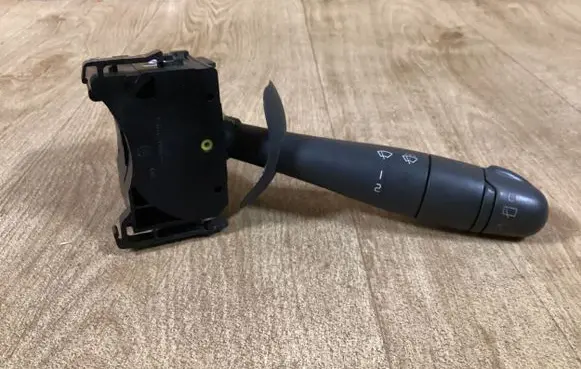 Renault Trafic II (X83) Wiper control stalk 91167048C 18G2FB0U3 8200070266