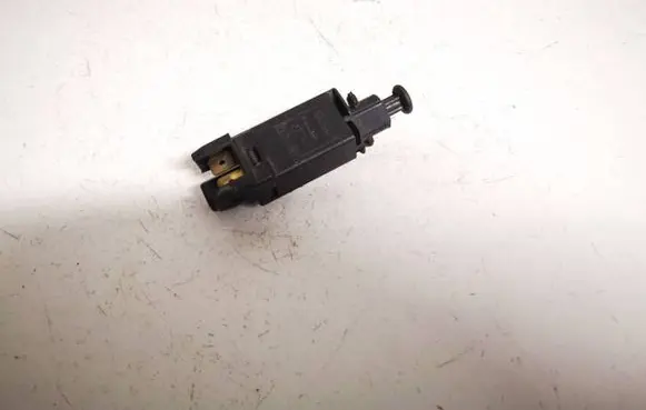 Volkswagen Jetta II Brake pedal sensor switch 191945515