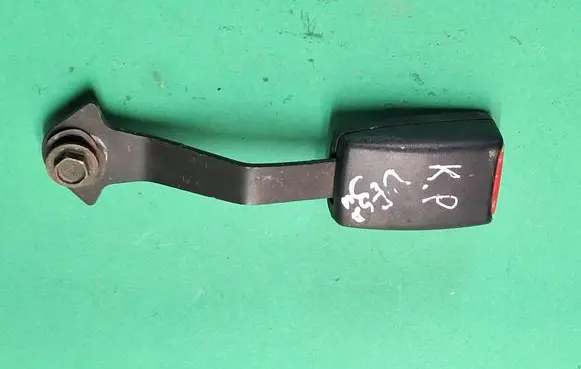 Subaru Legacy Front seatbelt buckle 