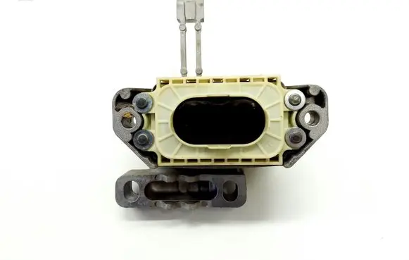 Engine mount bracket