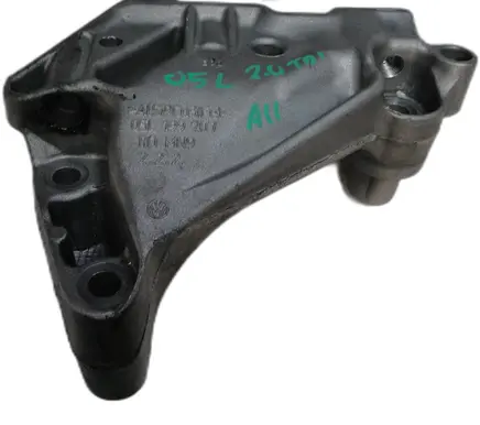 Audi Q2 - Engine mount bracket 05L199207