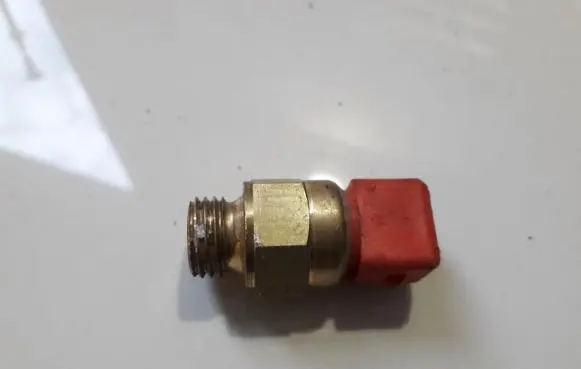 BMW 3 E46 Coolant temperature sensor 1741900
