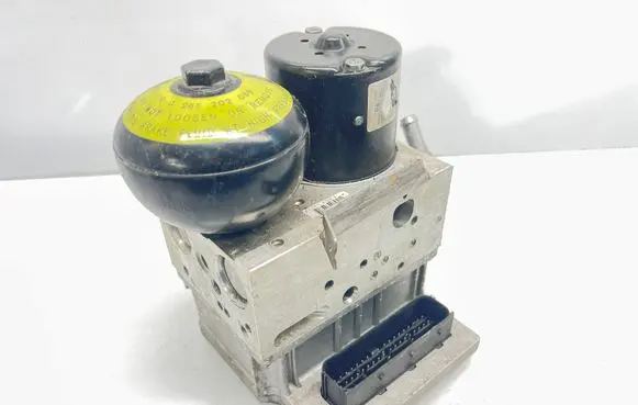 Mercedes-Benz E W211 ABS Pump 0265250143 A0084313912