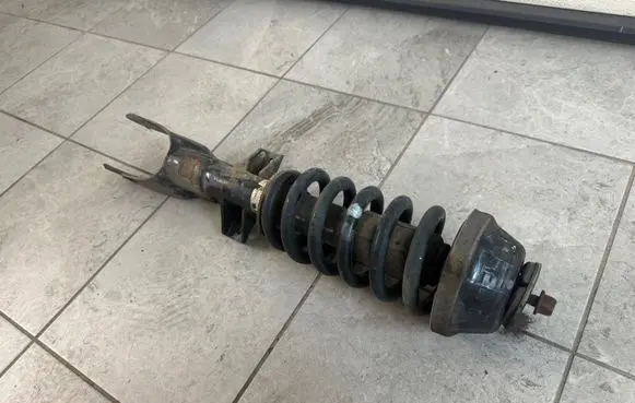 Volkswagen Amarok Front shock absorber/damper 2H0412021