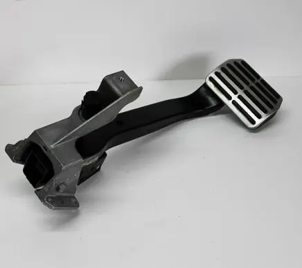 Volkswagen Phaeton Brake pedal 3D1723139